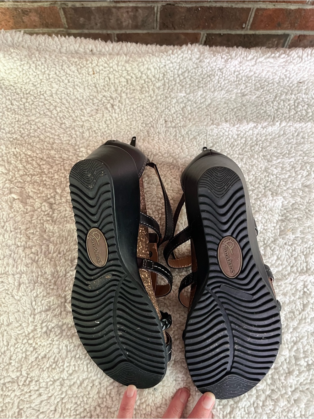 Earth Origins KENDAL Size 8M Women’s Black Wedge Sandals Side Velcro. Back Zip - Picture 8 of 13